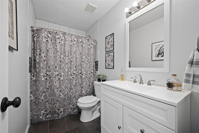 1008 Aspen Dr, Findlay Twp, PA 15126 - full bath featuring tile patterned floors, vanity, a textured ceiling, and a shower with shower curtain