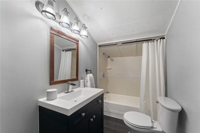624 S Darby Rd, Hermitage, PA 16148 - full bathroom featuring vanity, shower / tub combo, and wood finished floors