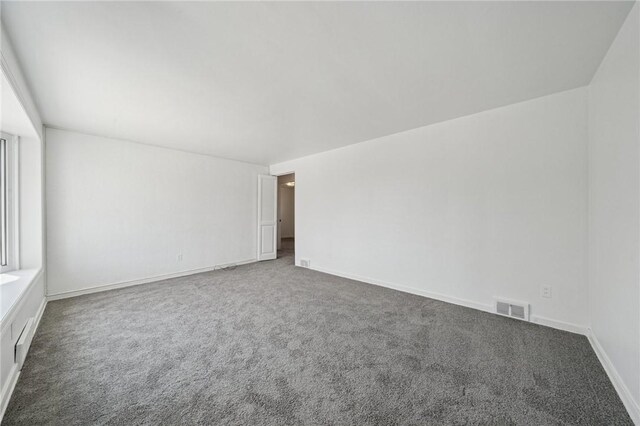 520 Judith Dr, Baldwin Boro, PA 15236 - unfurnished room featuring carpet and baseboards