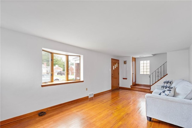 138 Link Ave, Ross Twp, PA 15237 - living room with light wood-style floors and stairway