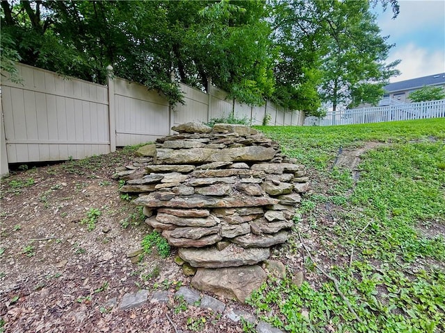 109 Remil Dr, Twp Of But Se, PA 16001 - view of yard