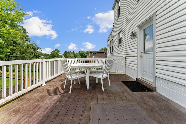 221 Springer, Moon/Crescent Twp, PA 15108 - deck featuring outdoor dining space