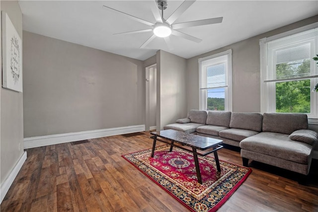3103 Shadeland Ave, Brighton Heights, PA 15212 - living area featuring wood finished floors and a ceiling fan