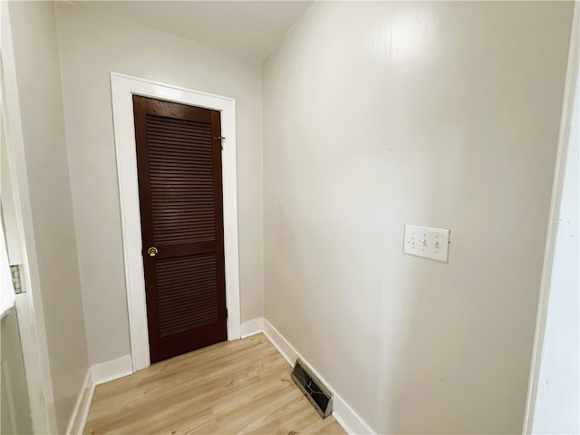 648 Jack St, City Of Greensburg, PA 15601 - hall with light wood-style flooring and baseboards