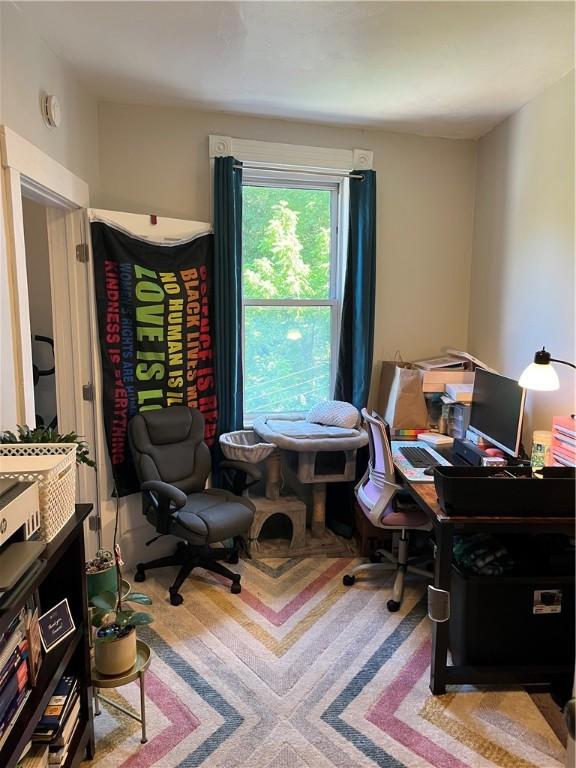 38 Rostock St, Spring Hill, PA 15212 - view of office area