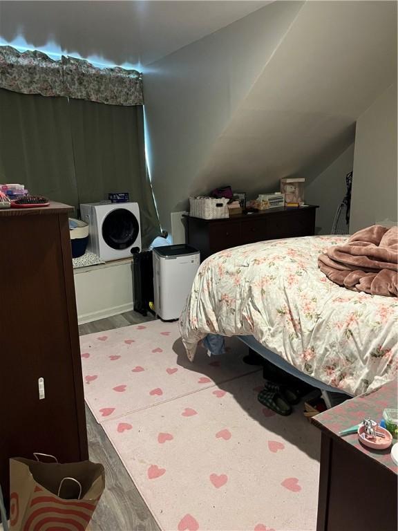 38 Rostock St, Spring Hill, PA 15212 - view of bedroom