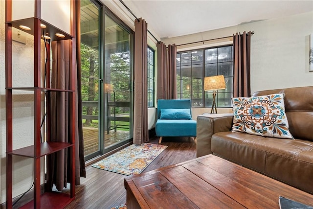 1147 Tanyard Ln, Hidden Valley, PA 15502 - sunroom / solarium with plenty of natural light