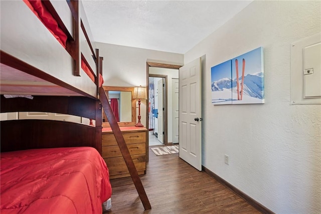 1147 Tanyard Ln, Hidden Valley, PA 15502 - bedroom featuring wood finished floors and baseboards