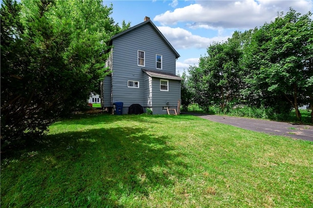 1155 French St, Sharon, PA 16146 - back of house with a yard
