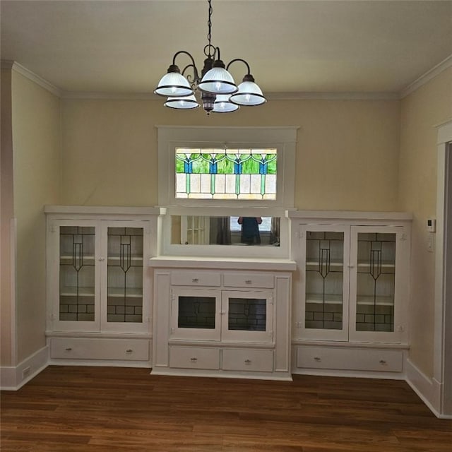 405 Penn Ave, New Brighton, PA 15061 - unfurnished living room with a chandelier, crown molding, and wood finished floors