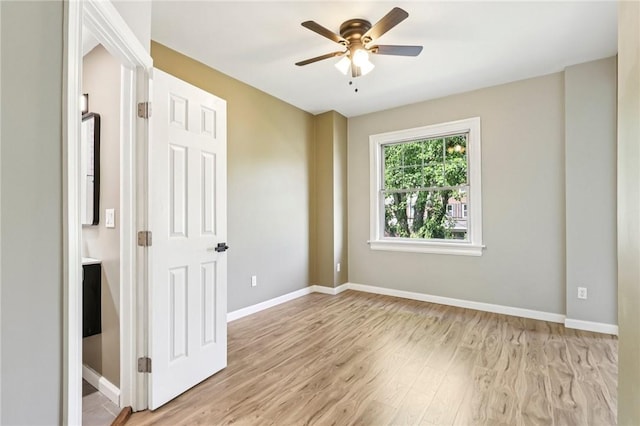 515 Peebles St, Wilkinsburg, PA 15221 - spare room featuring light wood finished floors and a ceiling fan
