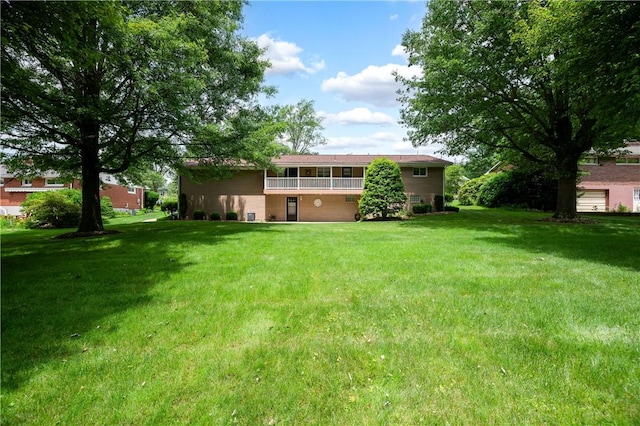 220 N Dr, Center Twp But, PA 16001 - view of green lawn with a balcony