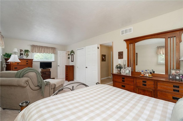220 N Dr, Center Twp But, PA 16001 - bedroom featuring light carpet and a closet