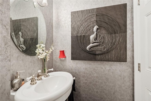 5111 Hemlock, Murrysville, PA 15668 - bathroom with a sink