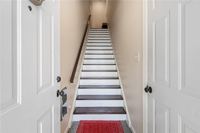222 Adams Pointe Blvd Unit 1, Adams Twp, PA 16046 - stairway featuring baseboards