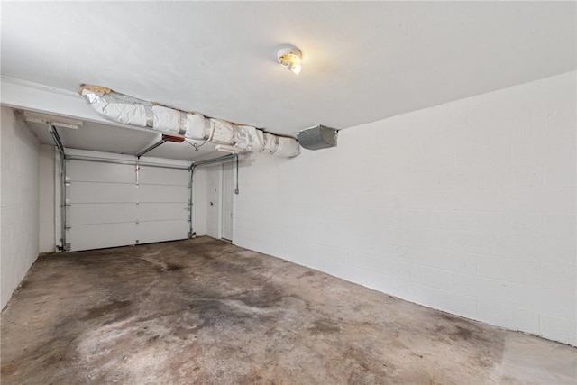 991 Diane Dr N, Versailles, PA 15137 - garage featuring concrete block wall