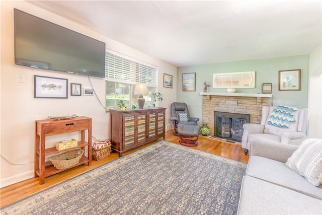 2688 Summit St, Bethel Park, PA 15102 - living area featuring wood finished floors and a fireplace