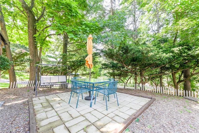 2688 Summit St, Bethel Park, PA 15102 - view of patio / terrace with outdoor dining area