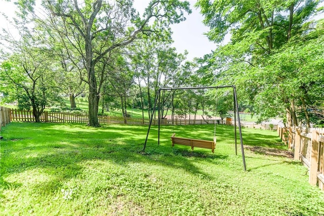 2688 Summit St, Bethel Park, PA 15102 - view of fenced backyard