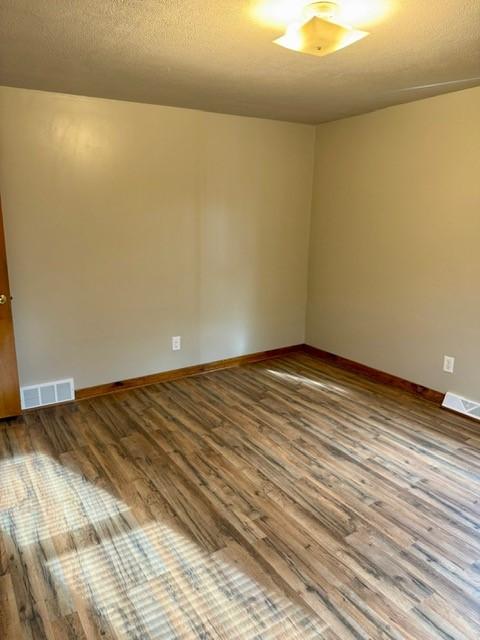 129 S Main St, Houston, PA 15342 - photo 13
