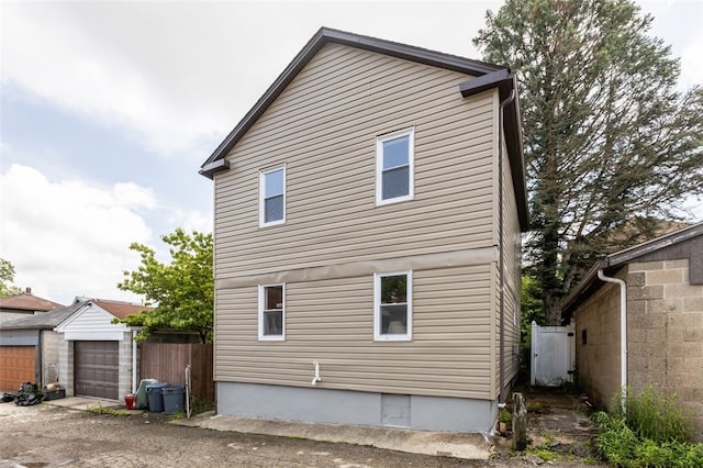 7129 Michigan Ave, Swissvale, PA 15218 - view of side of property with an outbuilding