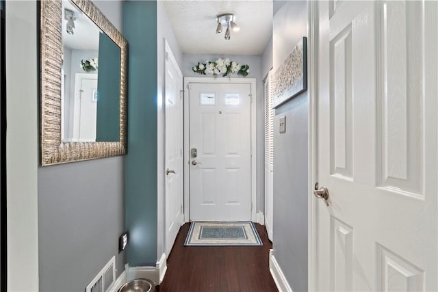 251 Commons Dr, Oakmont, PA 15139 - entryway with dark wood-style flooring and baseboards