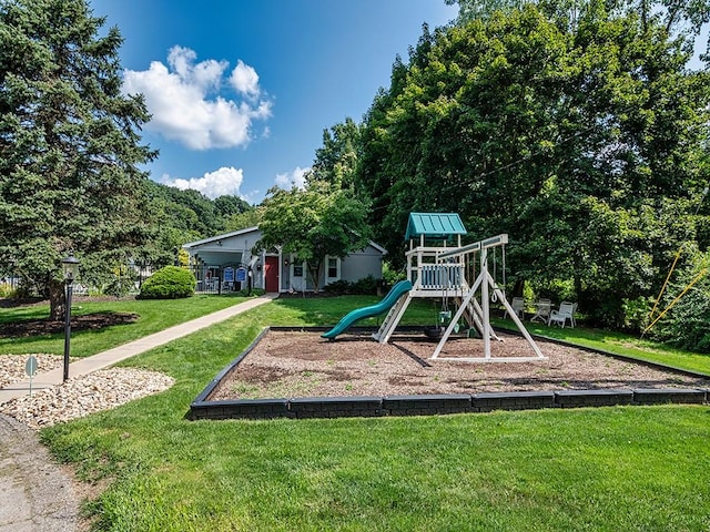 251 Commons Dr, Oakmont, PA 15139 - community jungle gym with a lawn