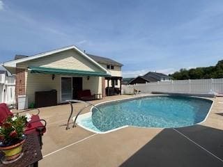 2355 School St, Mount Pleasant Twp Wml, PA 15666 - view of swimming pool featuring a patio and a fenced backyard
