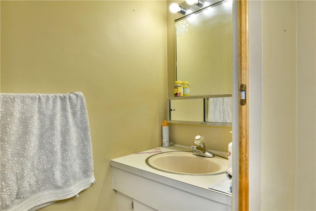 1107 W Ridge Ave, Sharpsville, PA 16150 - bathroom featuring vanity