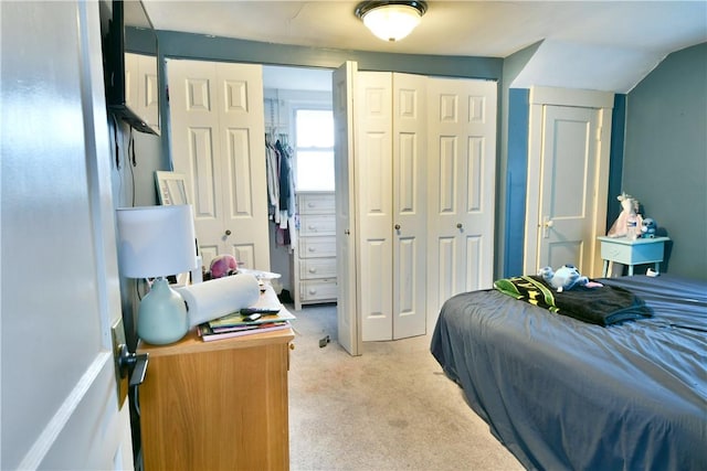 1107 W Ridge Ave, Sharpsville, PA 16150 - bedroom featuring light carpet
