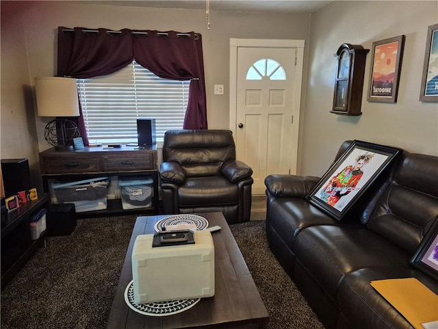414 Sloan Ave, Jeannette, PA 15644 - view of living area