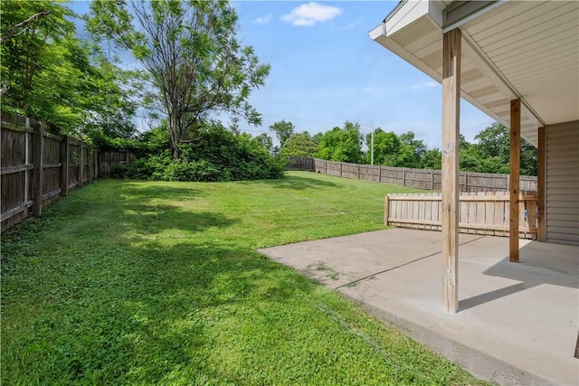 26-28 Clopper St, Sewickley Twp, PA 15637 - fenced backyard with a patio area