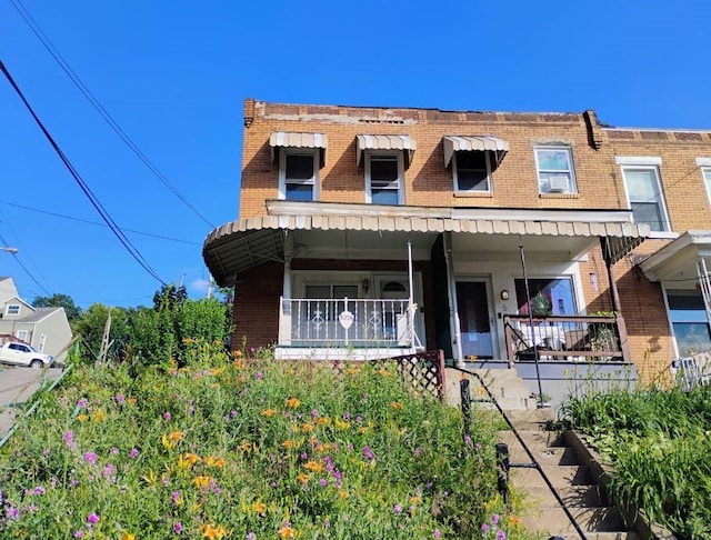 5278 Holmes St, Lawrenceville, PA 15201 - photo 1