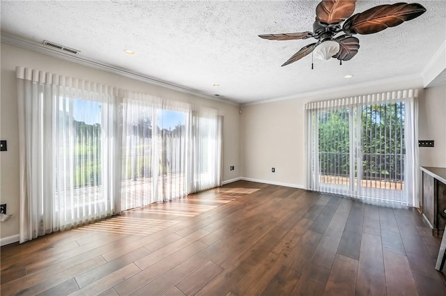 117 Clubhouse Cir, Shenango Twp Mer, PA 16159 - empty room featuring a ceiling fan, a textured ceiling, ornamental molding, dark wood-style floors, and recessed lighting