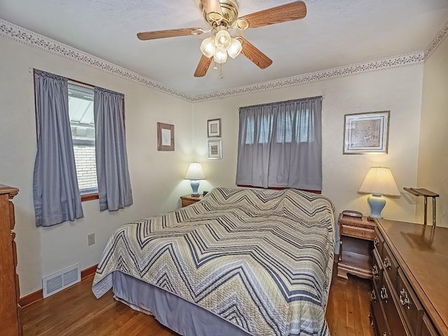 1138 Union Ave, Brackenridge, PA 15014 - bedroom featuring wood finished floors and ceiling fan