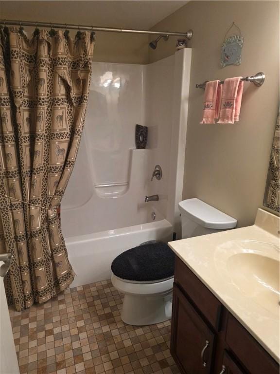 7007 Stefano Dr, Delmont, PA 15626 - bathroom featuring shower / bath combo with shower curtain and vanity