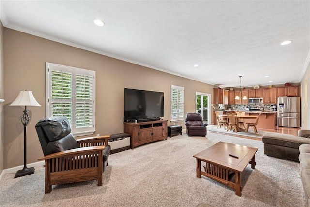 509 Saddle Ridge Dr, Penn Twp Wml, PA 15642 - living room with light carpet, crown molding, and recessed lighting