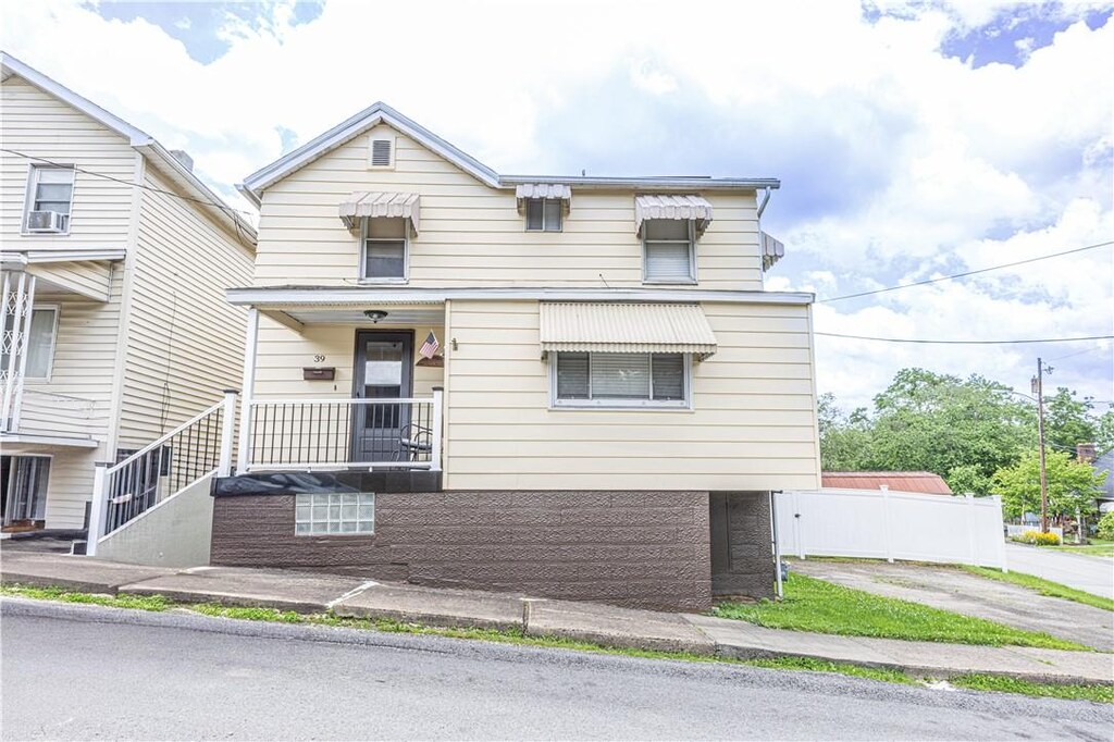 39 Dunkard Ave, Uniontown, PA 15401 - photo 1