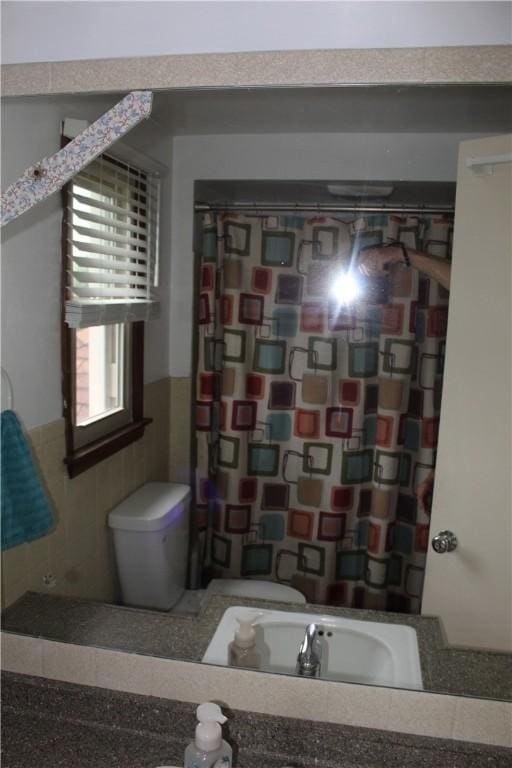 533 Charlotte Dr, Baldwin Boro, PA 15236 - full bathroom with a shower with curtain and wainscoting