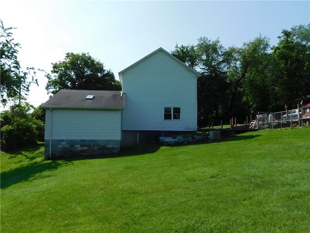 577 Woodside Old Frame Rd, Smithfield, PA 15478 - view of property exterior featuring a yard
