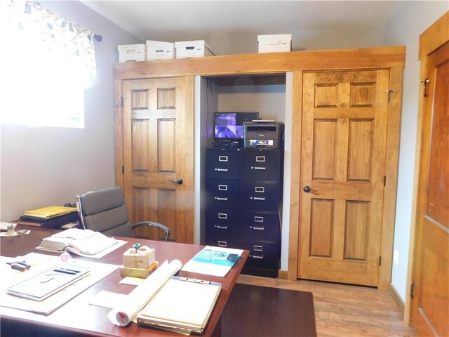 577 Woodside Old Frame Rd, Smithfield, PA 15478 - office space with light wood finished floors