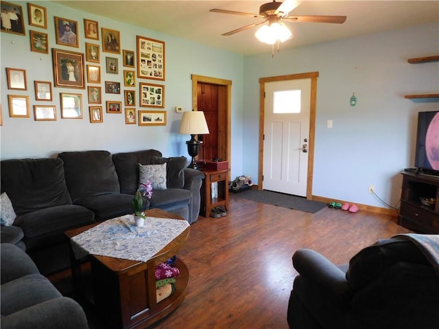 577 Woodside Old Frame Rd, Smithfield, PA 15478 - living area with ceiling fan and wood finished floors