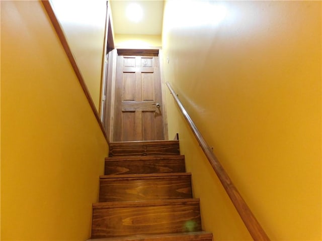 577 Woodside Old Frame Rd, Smithfield, PA 15478 - view of stairs