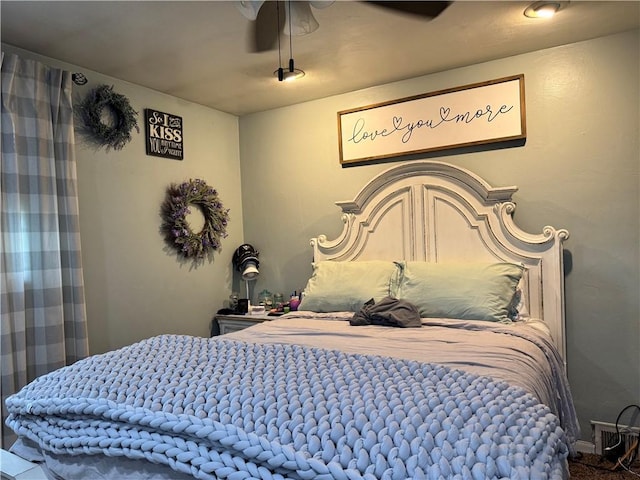 217 Livingston Rd, West Mifflin, PA 15122 - bedroom with a ceiling fan