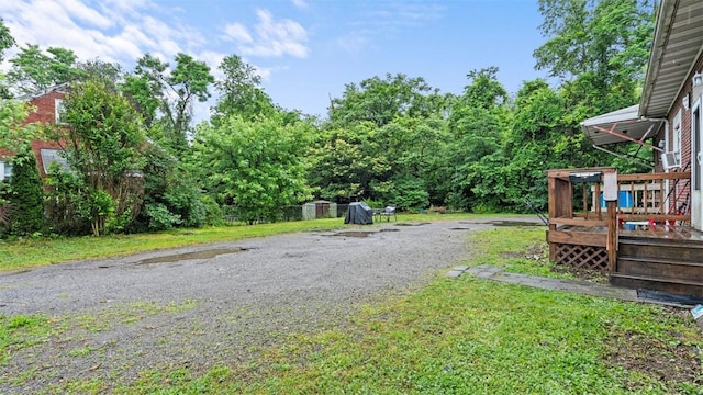 117 Carroll St, Aliquippa, PA 15001 - view of yard with a wooden deck