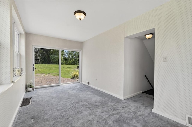 17 Fremont Rd, Pa, PA 15022 - carpeted empty room featuring plenty of natural light and wallpapered walls