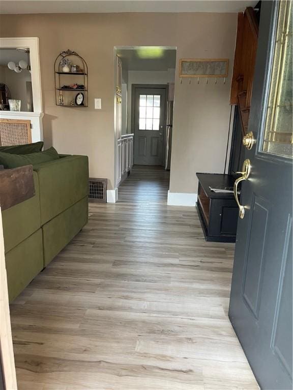 1022 Dewey Ave, New Castle/3Rd, PA 16101 - entrance foyer featuring light wood-style floors and baseboards
