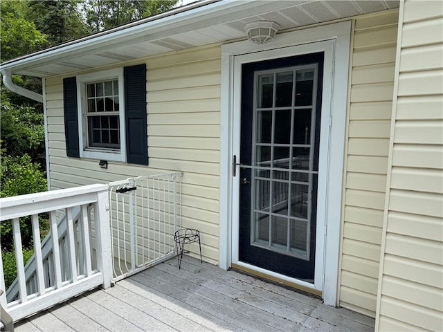169 Orchard Dr, Brighton Twp, PA 15009 - view of wooden deck