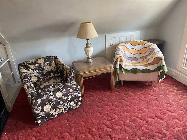 618 W Penn St, City Of But Nw, PA 16001 - living area featuring carpet floors