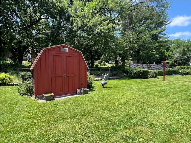 1104 Jefferson St, Mckeesport, PA 15132 - view of yard with a shed